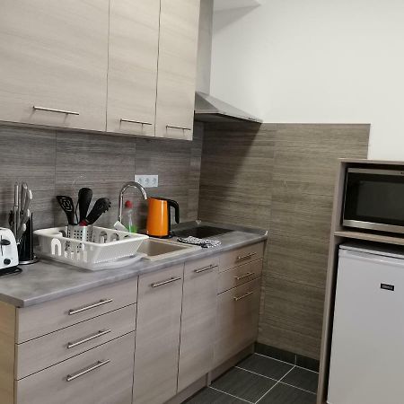 Corvin Holiday Apartments Hotel บูดาเปสต์ ภายนอก รูปภาพ